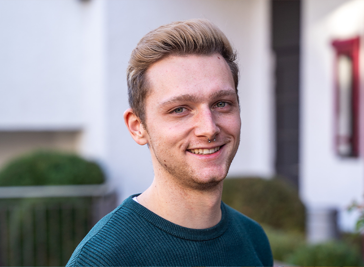 Was macht eine Pflegefachkraft? | Karriere in der Altenpflege | DSK Eisenberg