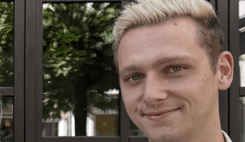 Karriere in der Altenpflege | Dennis Kempe aus dem Seniorenzentrum Eisenberg macht's vor